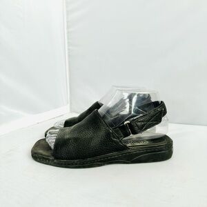 Azaleia Black Leather Women's Sandals with Heel Strap Women’s Size 6.5